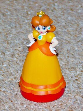 Nintendo Wii U Amiibo Super Mario Bros. Series Princess Daisy Figure Red Base